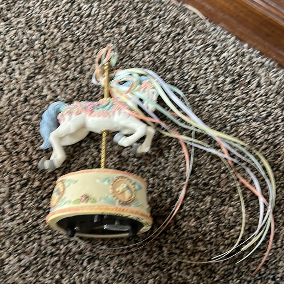 Vintage 1990’s music carousel. Phantom of the opera. - Picture 1 of 3